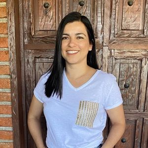 Meet your Posher, Corina